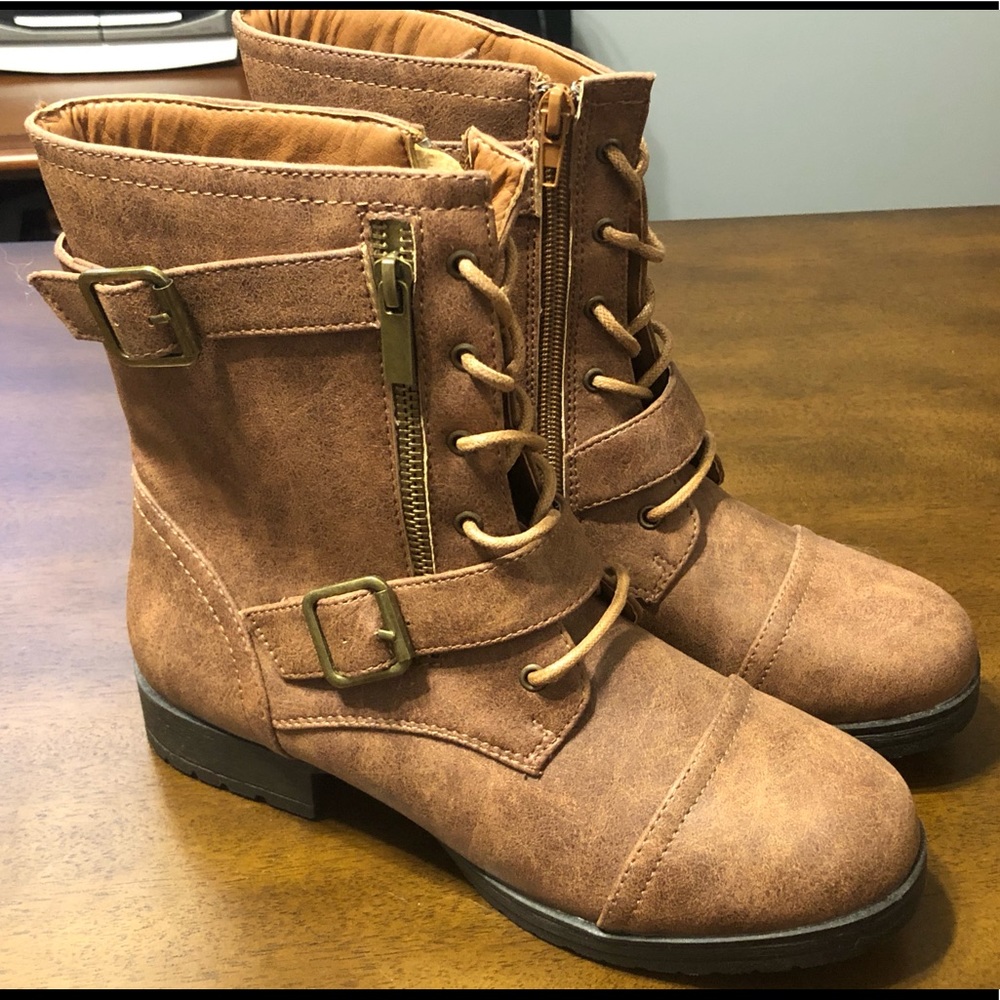 Fashion Combat Style Boots